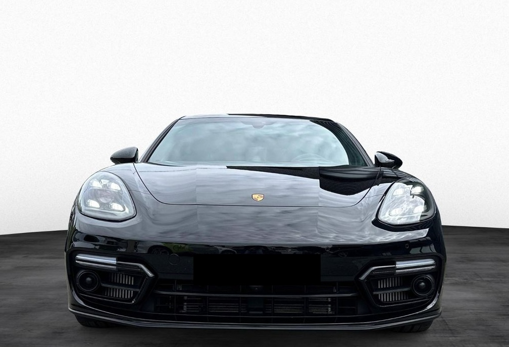 PORSCHE PANAMERA GTS SPORT TURISMO | německé předváděcí auto | skladem na dovoz | sportovně luxusní kombi | V8 benzín 480 koní | černá s černou kůží | maximální výbava | super cena | nákup online | AUTOiBUY.com